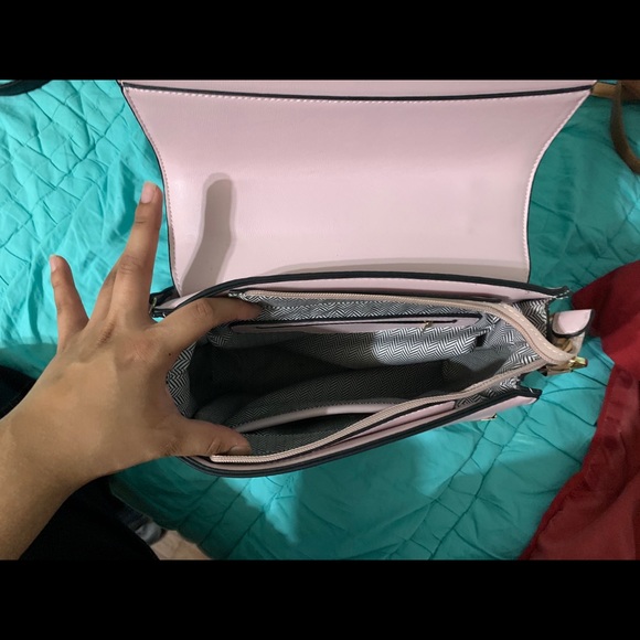 Baby Pink CrossBody/HandBag - Picture 4 of 4
